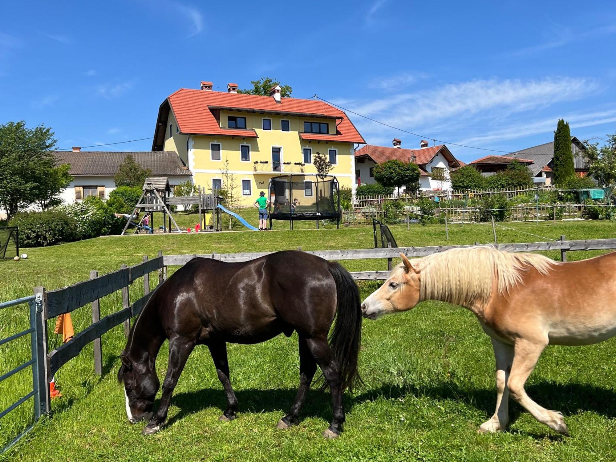 Rutarhof Lejlighed Rosegg Eksteriør billede